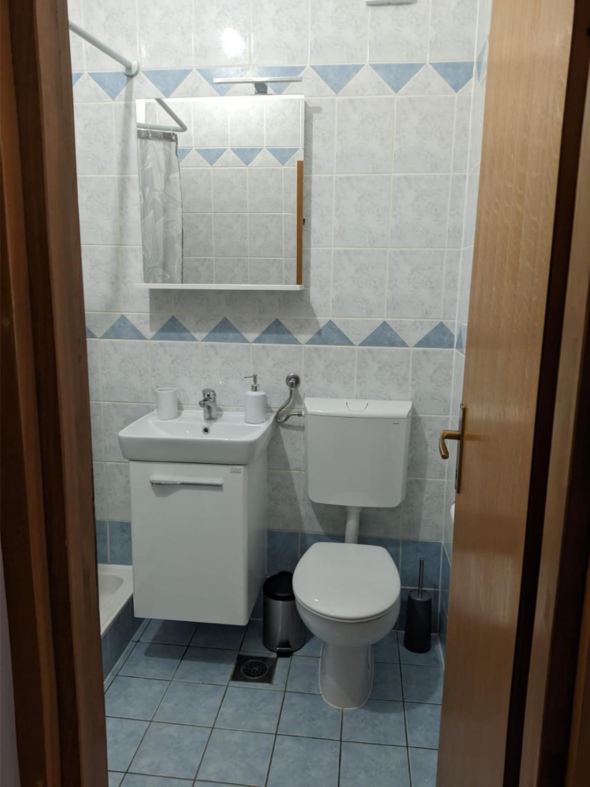 Apartmani 'Saraena' Baška Voda Quarto foto