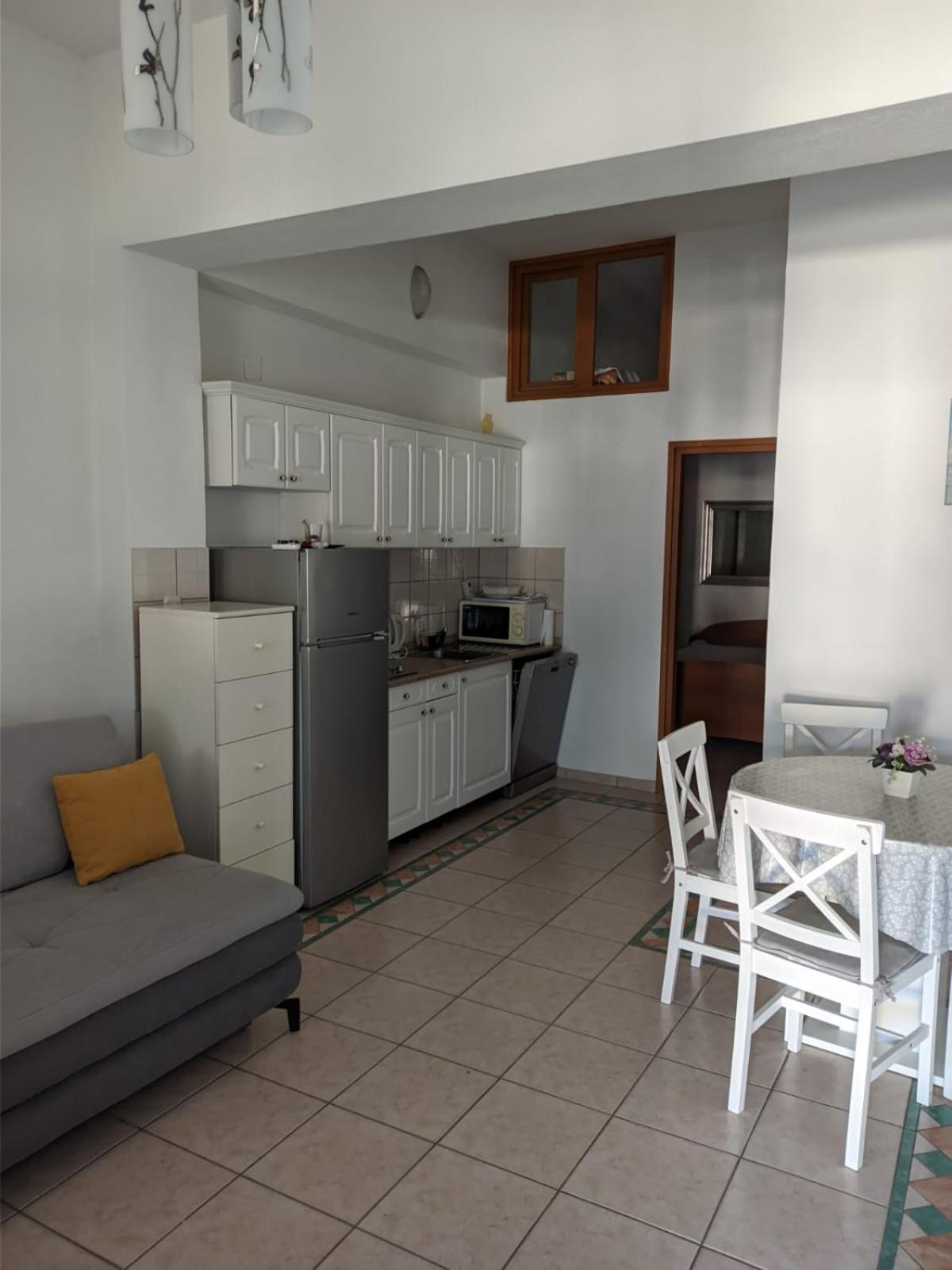 Apartmani 'Saraena' Baška Voda Quarto foto