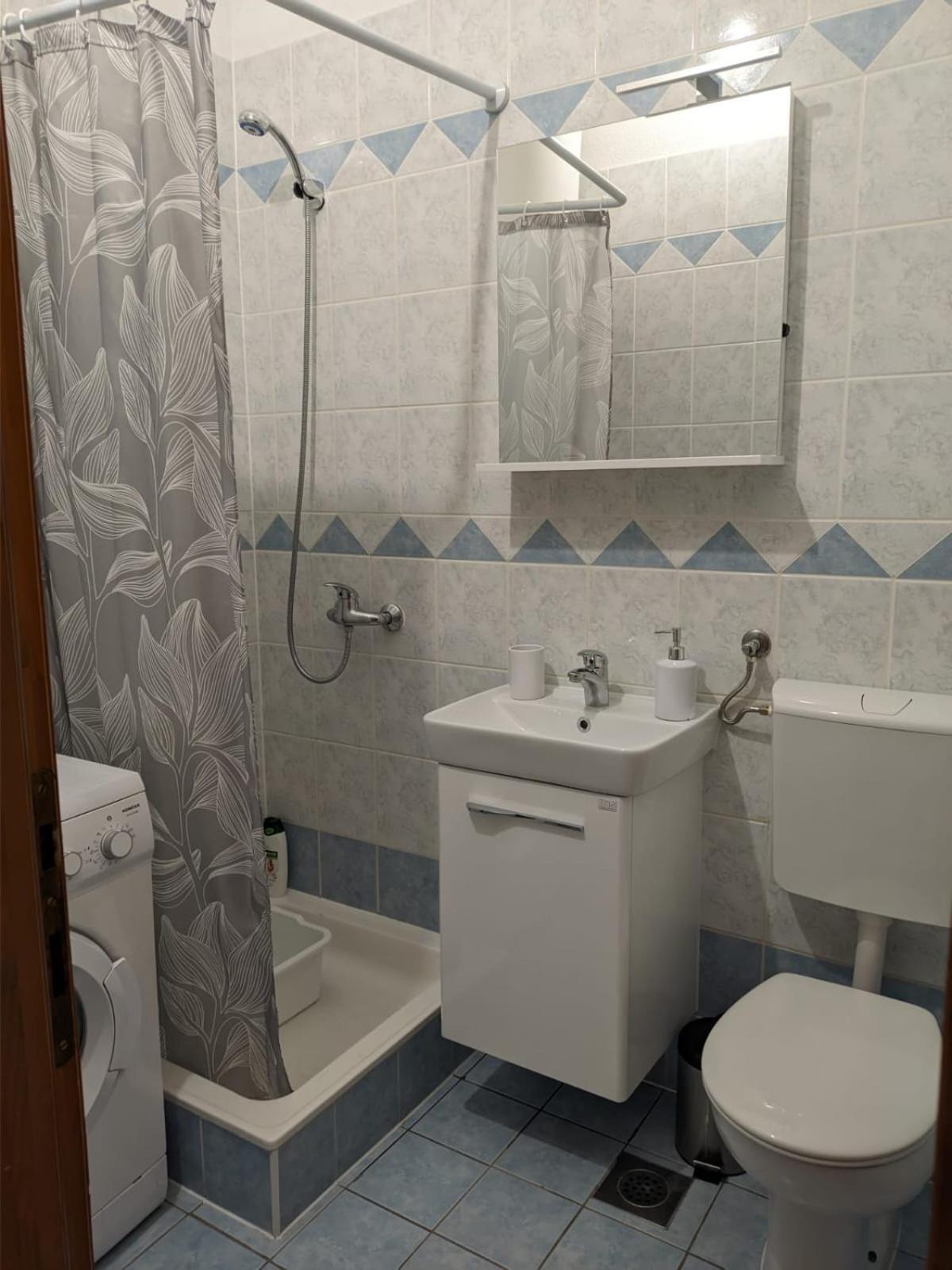 Apartmani 'Saraena' Baška Voda Quarto foto